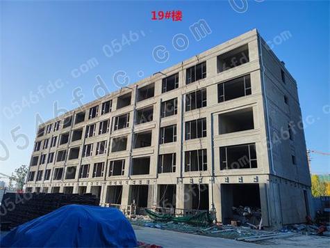 2023年10月工程播报 南区外墙漆粉刷启动，北区多栋封顶，外墙粉刷工程加速推进